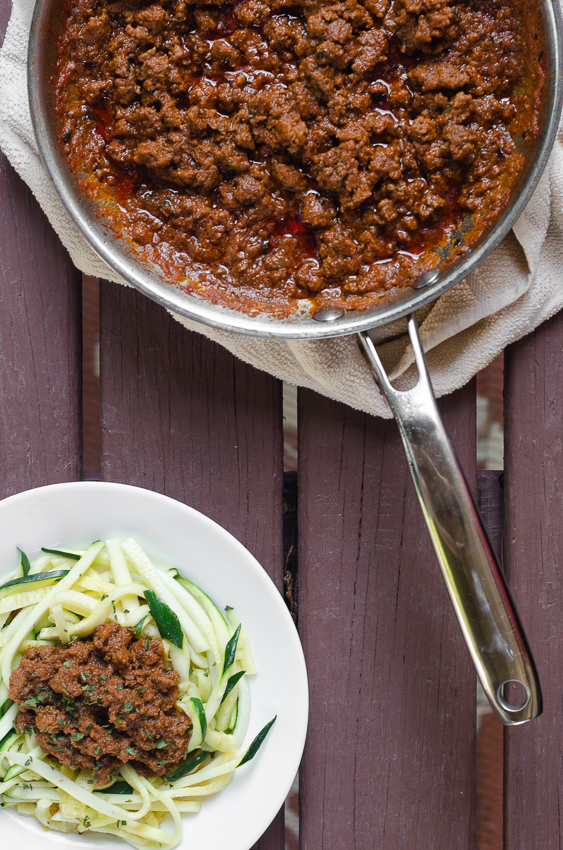 A deliciously simple meal, ready in under 30 minutes, this classic meat sauce with zoodles will be a big hit with the family! Low-carb, ketogenic, Whole30, Paleo, gluten-free, grain-free, dairy-free and nut-free.