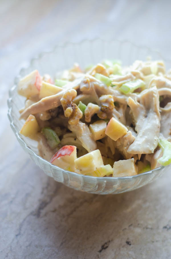 A delicious dish for warm days and family BBQs, this apple chicken salad is simple and healthy! Paleo, Whole30, dairy-free.