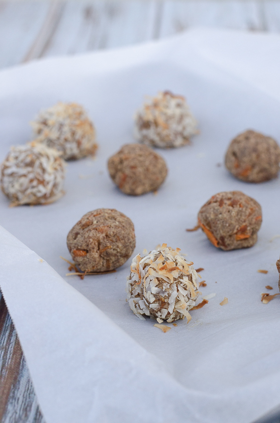 Spring is in full swing! These carrot cake bites are the perfect spring treat! Perfect for Easter or any spring get-together. Paleo, low-carb, keto, dairy-free, sugar-free.