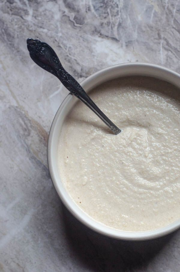 A simple and tasty vegan cashew cream sauce made with soaked raw cashews, lemon, salt and water. Perfect for every diet! Gluten-free, grain-free, dairy-free, vegan, vegetarian, Paleo, low-carb, ketogenic. 