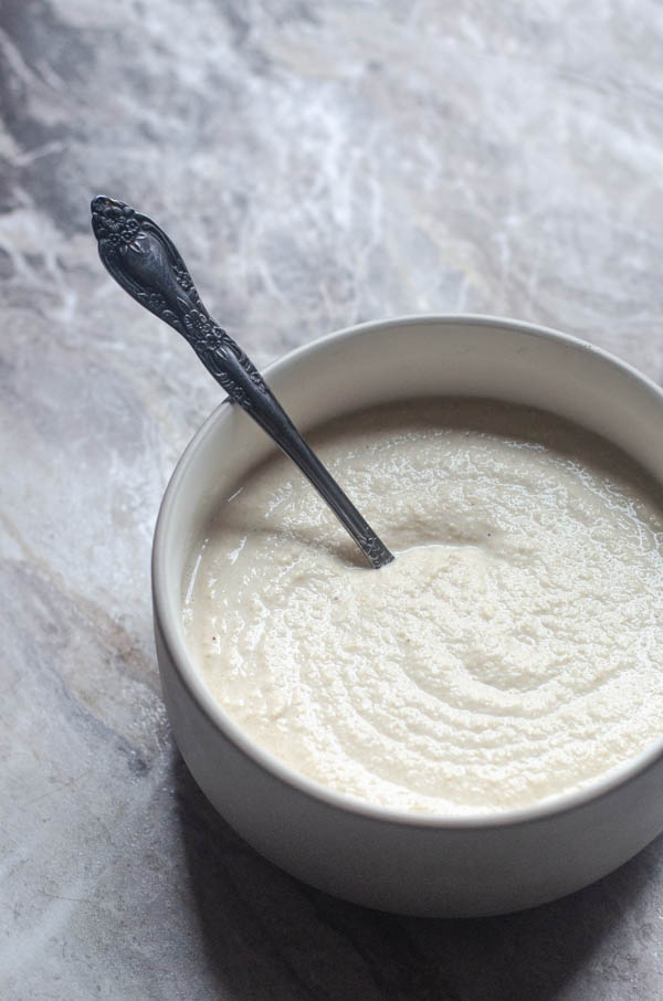 A simple and tasty vegan cashew cream sauce made with soaked raw cashews, lemon, salt and water. Perfect for every diet! Gluten-free, grain-free, dairy-free, vegan, vegetarian, Paleo, low-carb, ketogenic. 