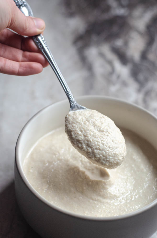 A simple and tasty vegan cashew cream sauce made with soaked raw cashews, lemon, salt and water. Perfect for every diet! Gluten-free, grain-free, dairy-free, vegan, vegetarian, Paleo, low-carb, ketogenic. 