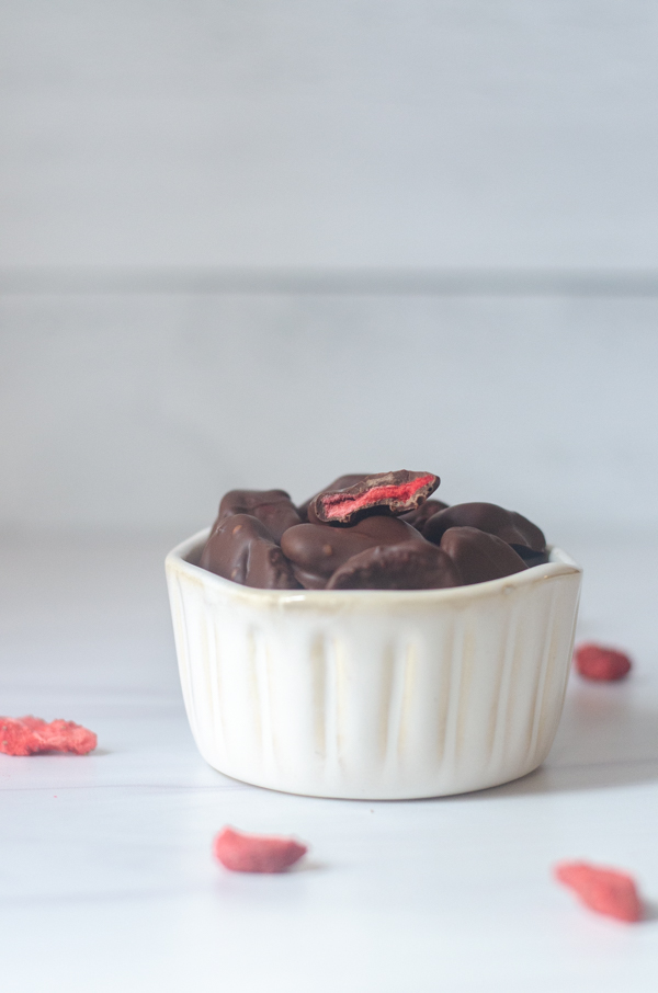 Looking for a unique sweet treat that is super-simple to make and quite delicious? These chocolate-covered freeze-dried strawberries are a delicious treat! You don't need a freeze dryer to make these tasty snacks!