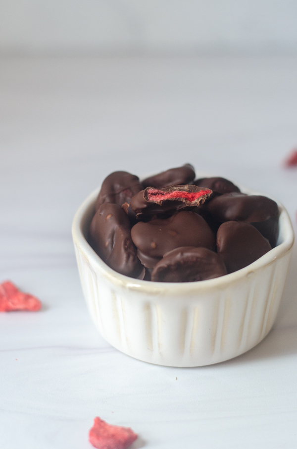 Looking for a unique sweet treat that is super-simple to make and quite delicious? These chocolate-covered freeze-dried strawberries are a delicious treat! You don't need a freeze dryer to make these tasty snacks!