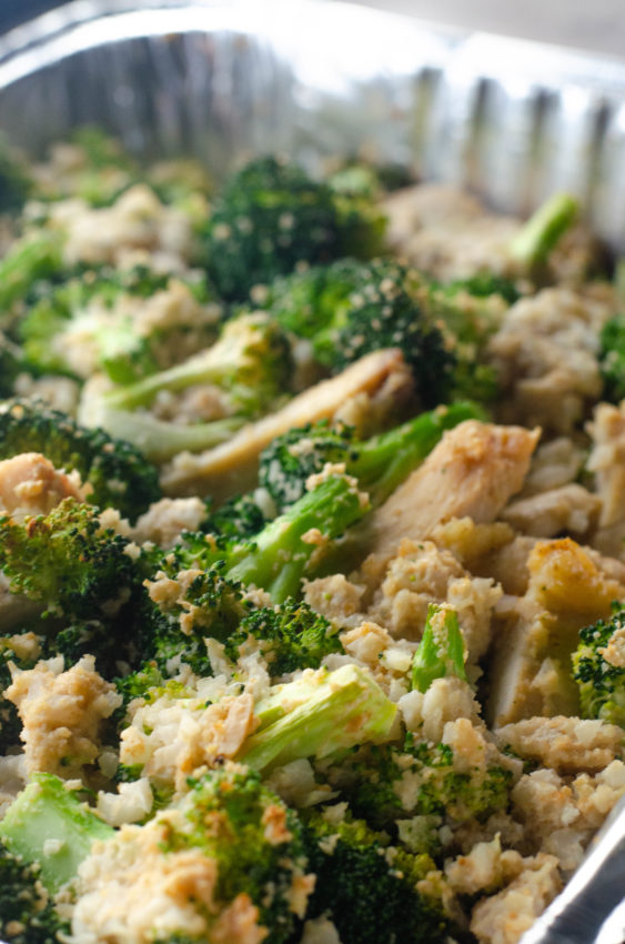 Creamy chicken and broccoli casserole made with a cashew cream or macadamia nut cream sauce. Low-carb, ketogenic, whole30 compliant, Paleo, dairy-free, gluten-free, grain-free.