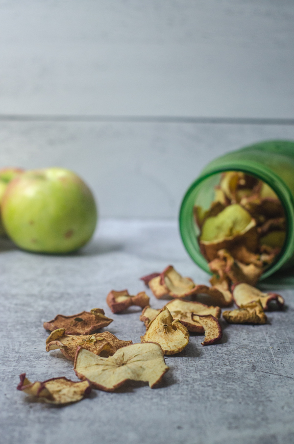 If you have an abundance of apples, these dried apple slices are a great way to preserve them! Paleo, Whole30, Vegan. 