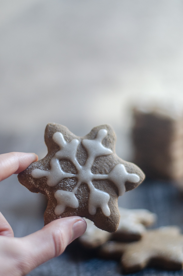 The easiest ever gluten-free gingerbread cookies. You can make them either soft or hard. The entire family will enjoy this delectable dessert!