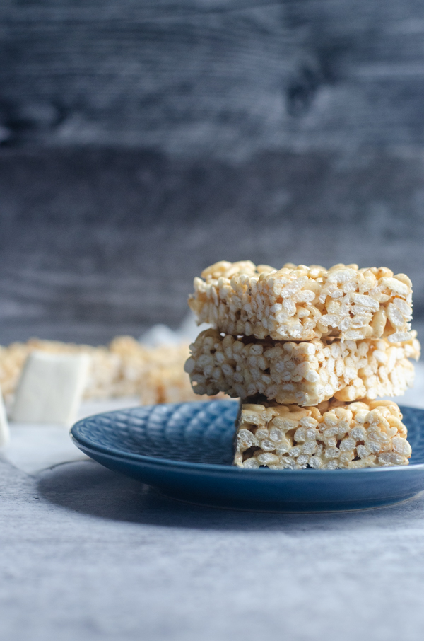 These healthier rice krispie treats are just as delicious, but have higher quality ingredients and less allergens. Gluten-free, corn-free, soy-free.