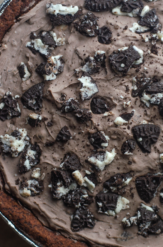 Looking for a special holiday dessert, but want to stick to your diet? This healthy oreo cream pie is gluten-free and vegan!