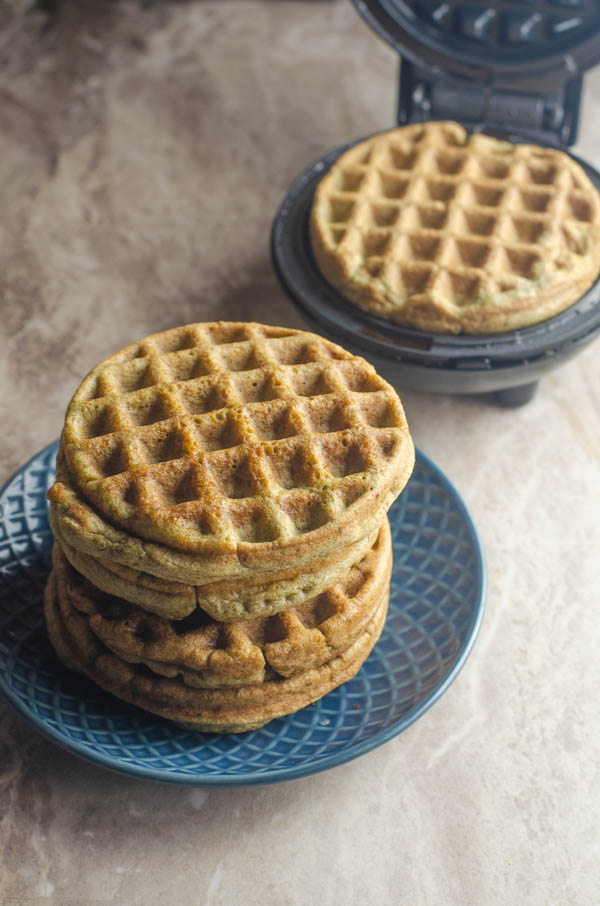 Protein waffles, a delicious breakfast for any morning! Sweet, low-carb and packed with tons of protein in every waffle. Keto, paleo, sugar-free. 