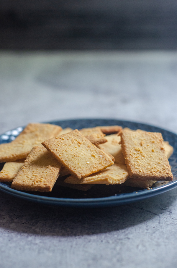 Low-carb cheese crackers are a tasty snack for whenever a salty craving hits. They are crispy, cheesy and salty - as any good cracker should be! Gluten-free, grain-free, vegetarian.