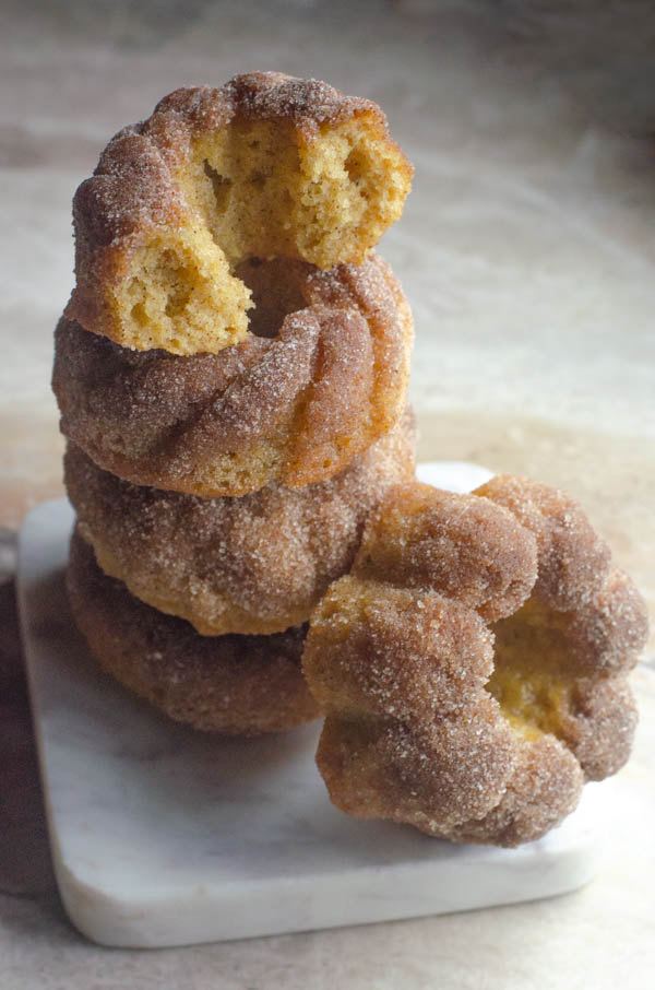 In need of a sweet, sugary treat? These low-carb cinnamon sugar donuts are the perfect breakfast. Prep ahead and enjoy all week long on busy mornings! Keto, low-carb, Paleo, gluten-free.