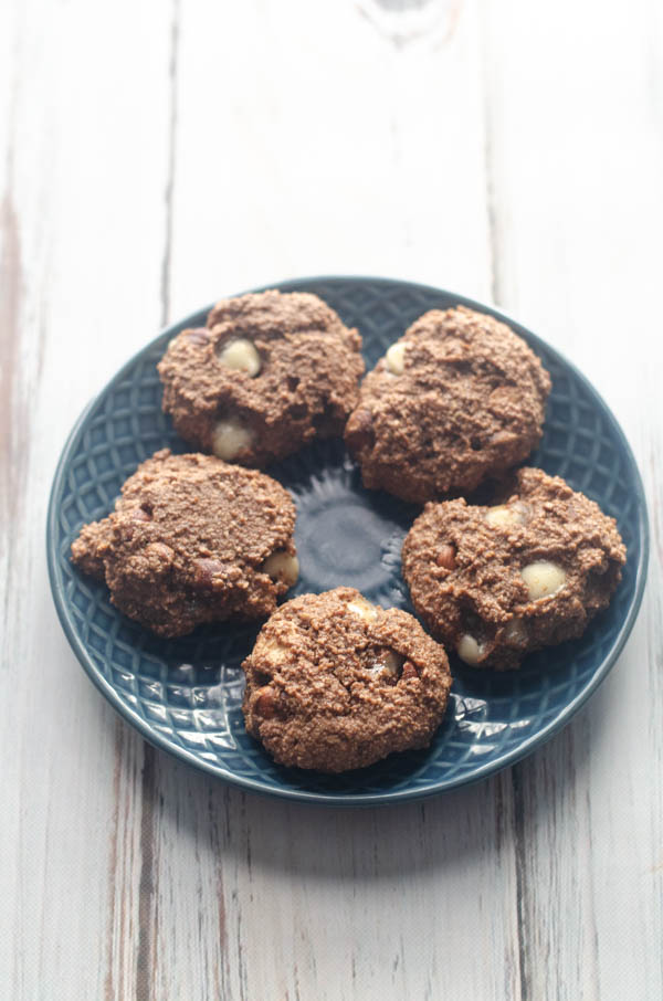 What could be better than nutella cookies?? These are easy, tasty and also gluten-free and grain-free! 