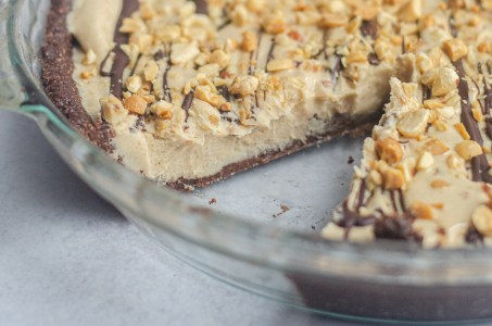 A fancy dessert you can make in just a few minutes of prep time, this peanut butter no-bake pie is super decadent! Paleo, keto, gluten-free.