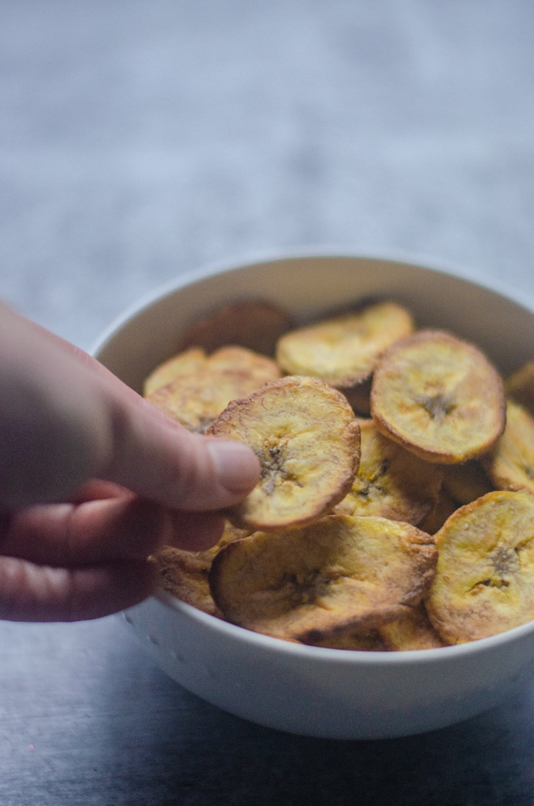 healthy baked plantain chips