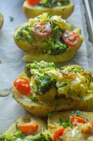 These twice-baked veggie ranch potatoes are a super-flavorful and simple side dish! Whole30, paleo, dairy-free, vegetarian.